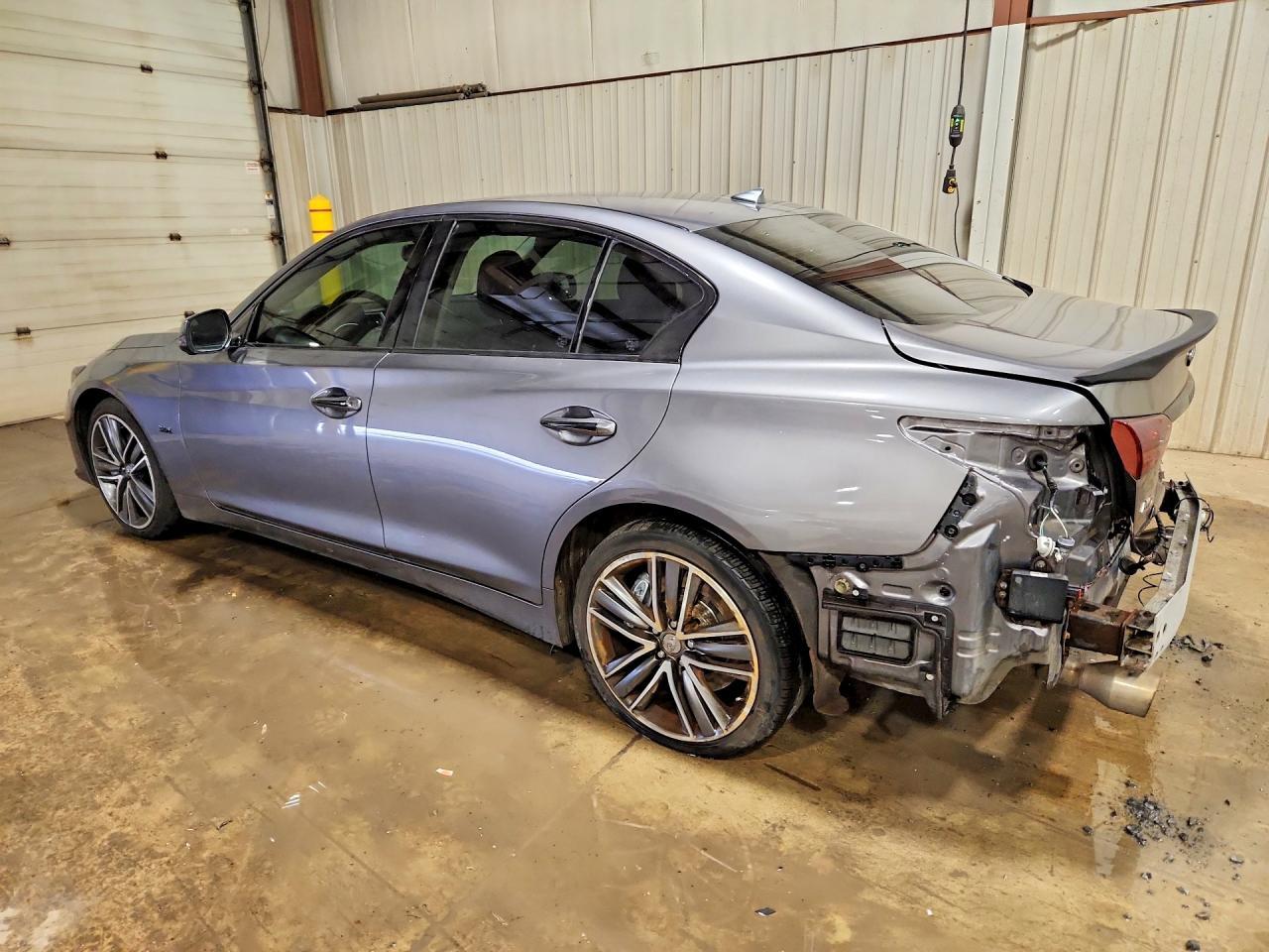 2016 Infiniti Q50 3.0T Premium - Фото 2