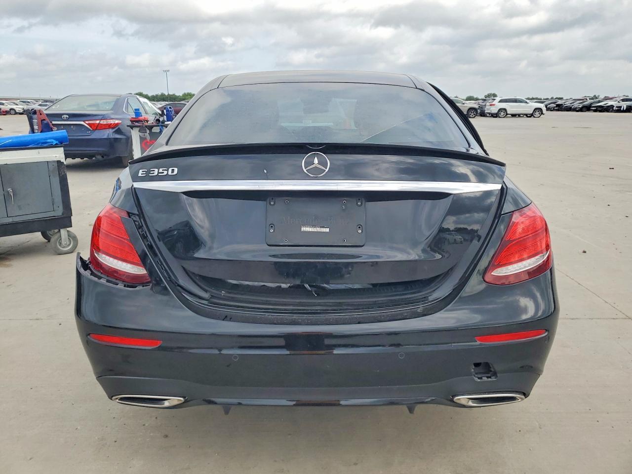 2020 Mercedes-Benz E 350 - Фото 6