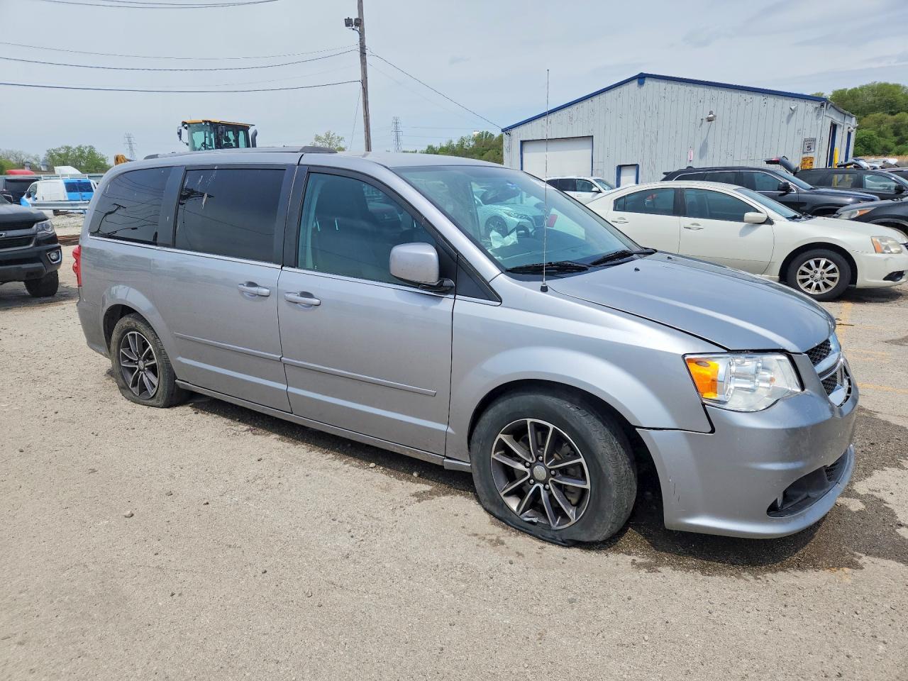 2017 Dodge Grand Caravan Sxt - Фото 4