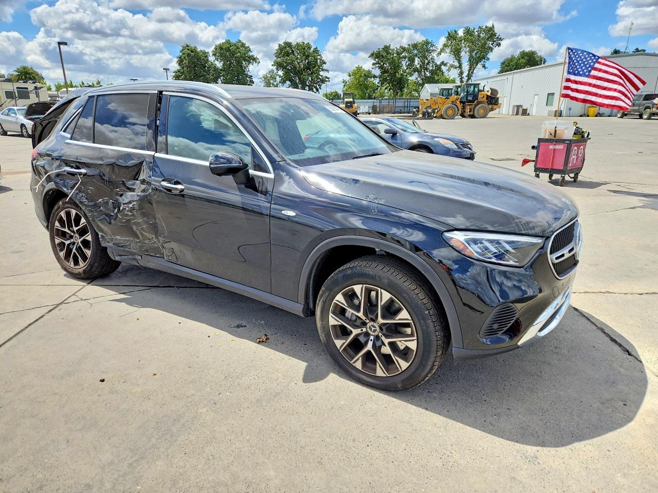 2025 Mercedes-Benz Glc 350E - Фото 4