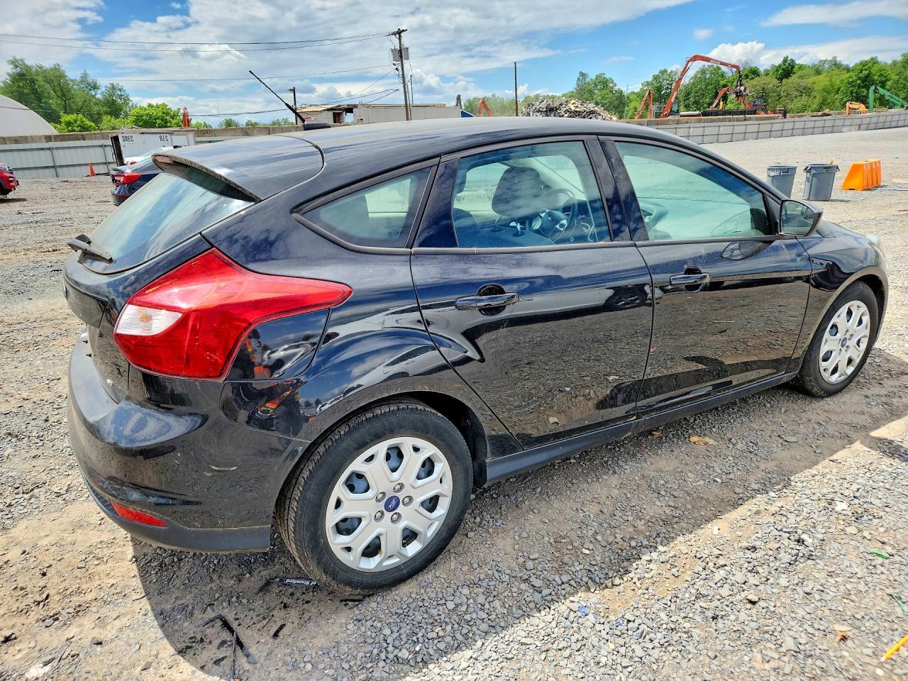 2012 Ford Focus Se - Фото 3