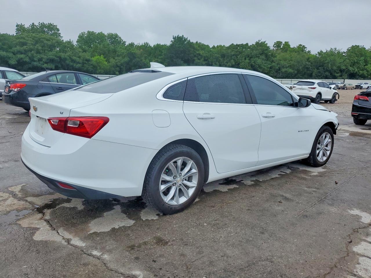 2023 Chevrolet Malibu - Фото 3