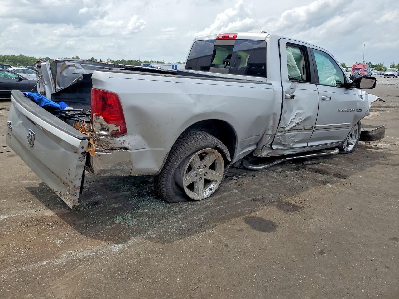 2012 Dodge Ram 1500 Slt - Image 3