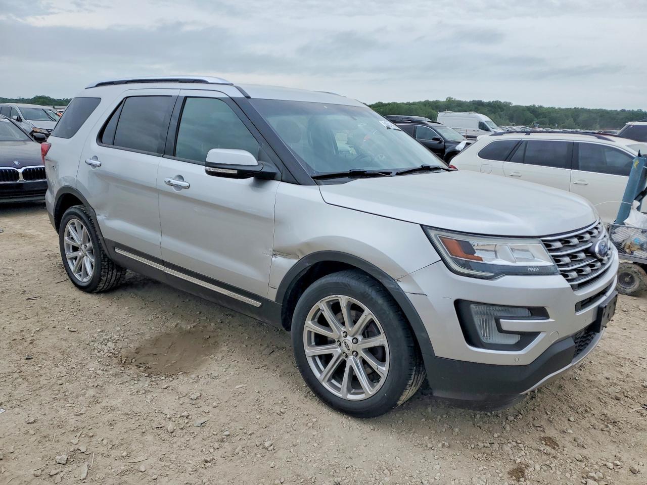2016 Ford Explorer - Фото 4