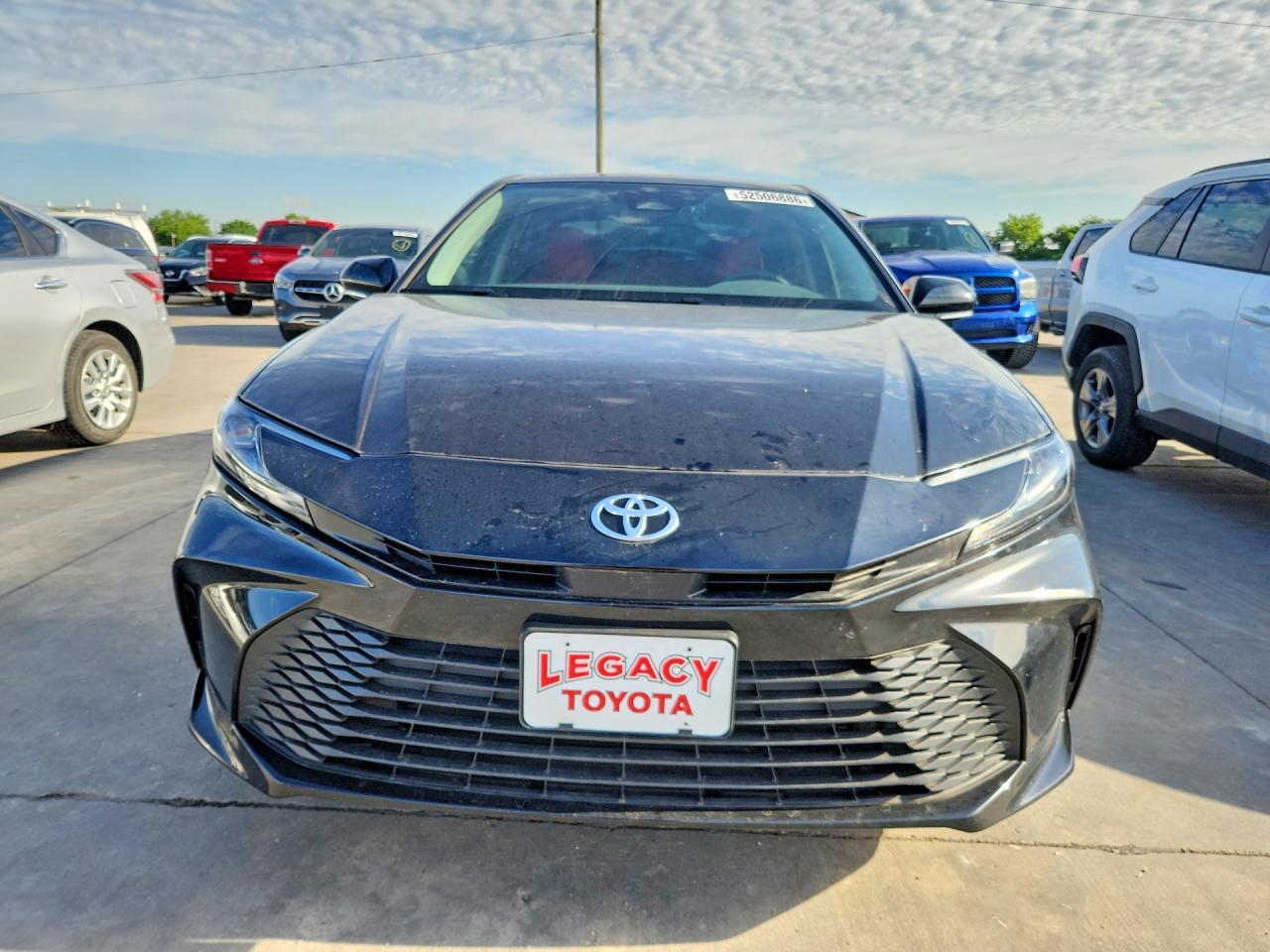2025 Toyota Camry Le - Image 5
