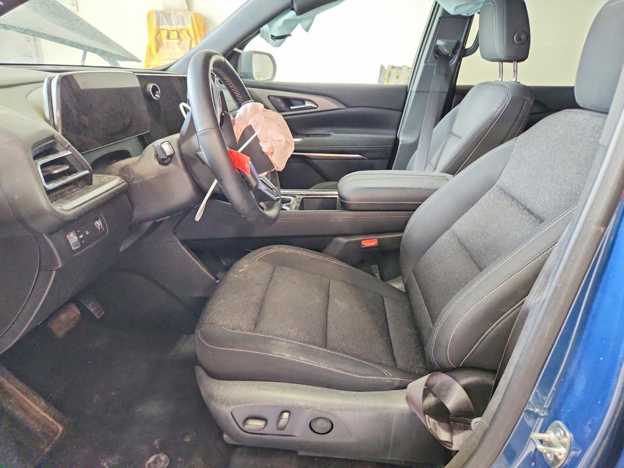 2025 Chevrolet Traverse Lt - Image 7