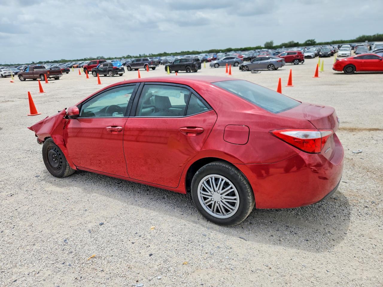 2015 Toyota Corolla Le - Фото 2