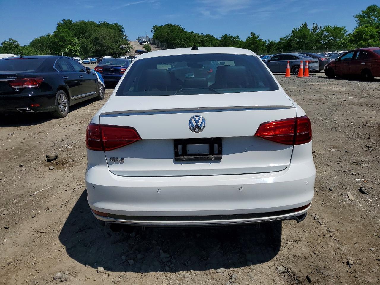 2017 Volkswagen Jetta Gli - Image 6