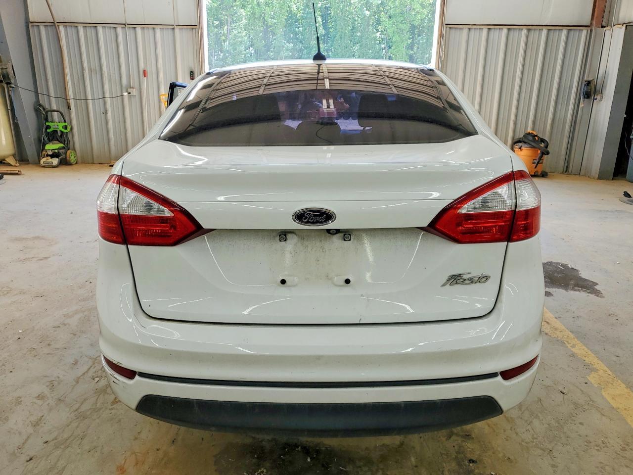 2018 Ford Fiesta S - Фото 6