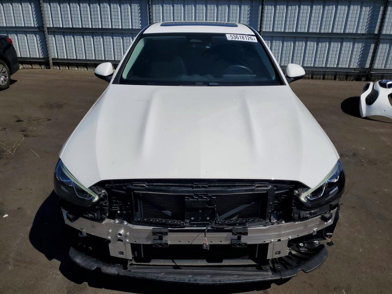 2025 Mercedes-Benz C 300 - Фото 5