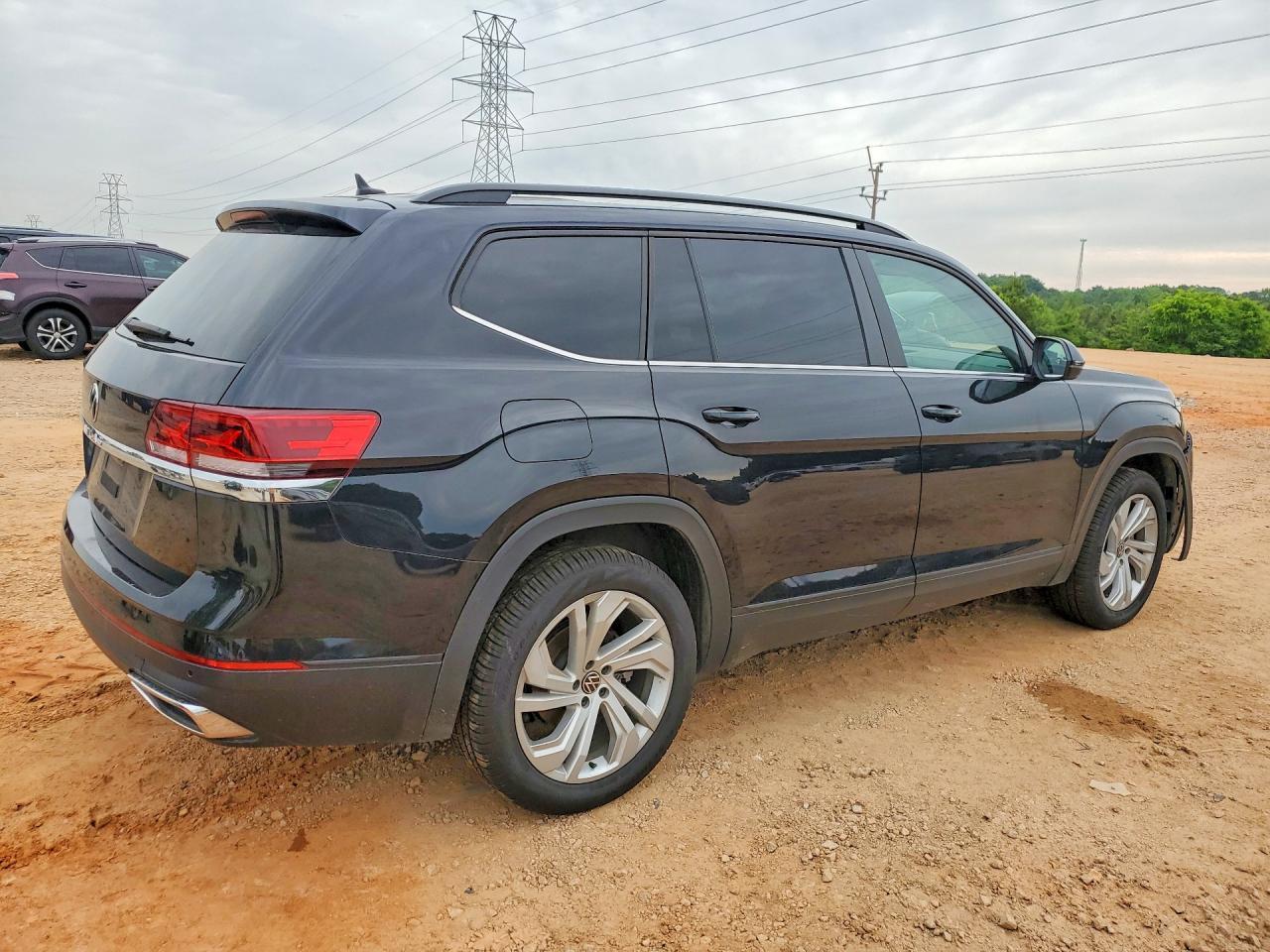 2022 Volkswagen Atlas Se - Фото 3