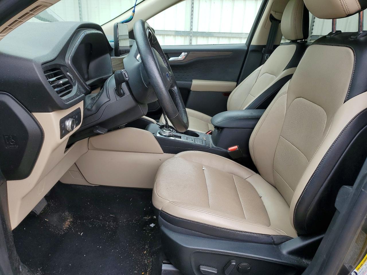 2020 Ford Escape Titanium - Фото 7