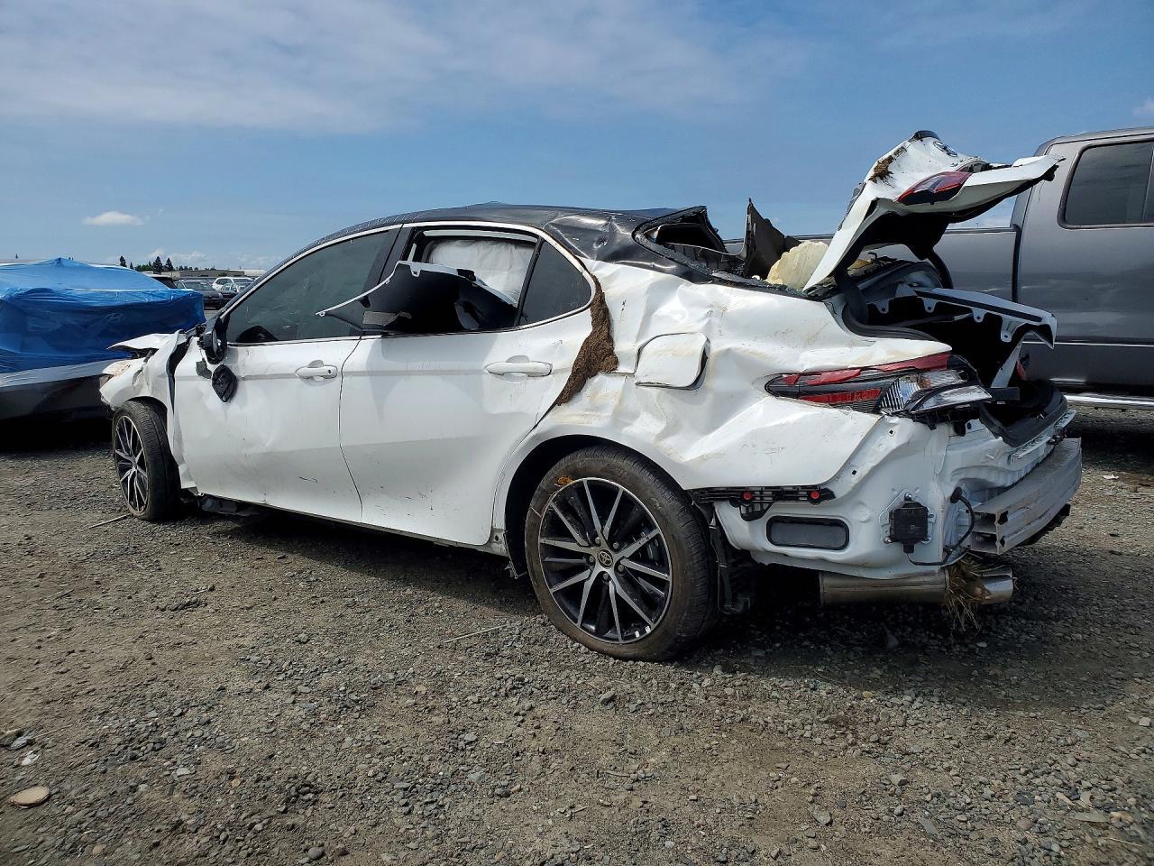 2024 Toyota Camry Hybrid Se - Фото 2