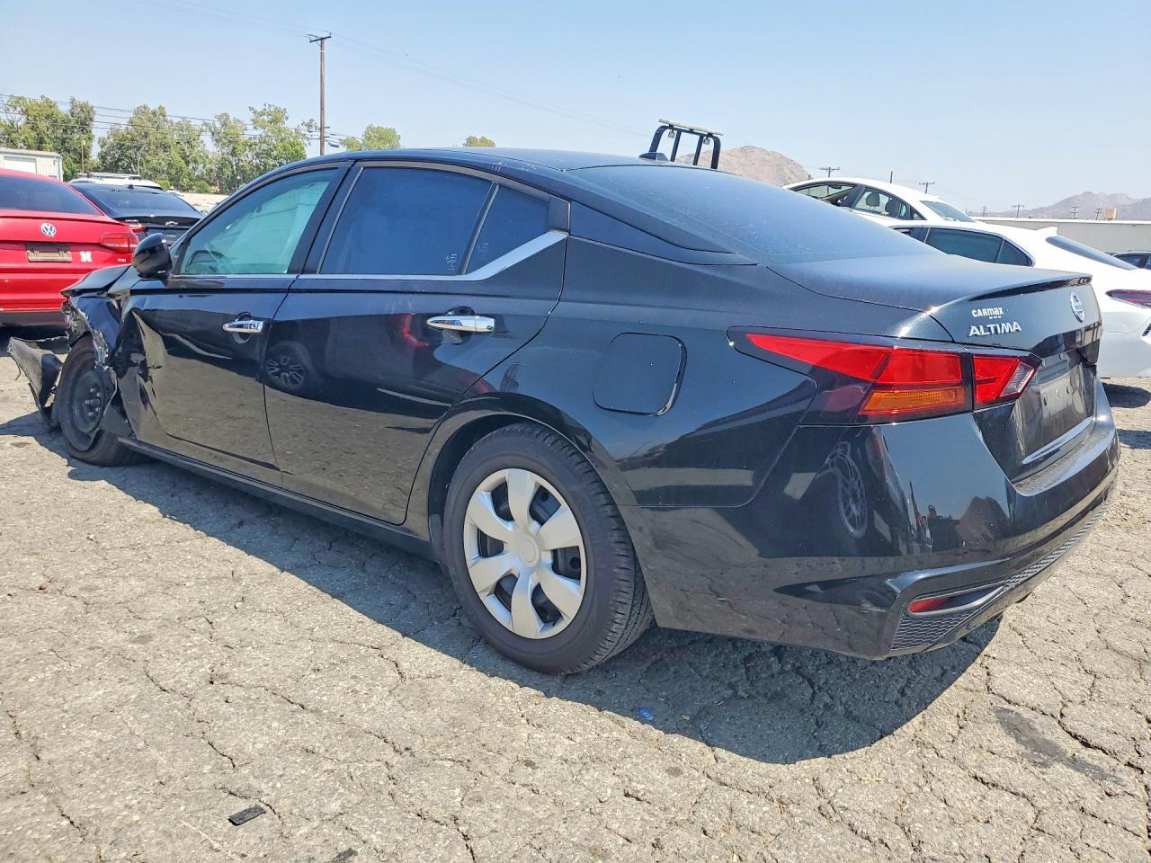 2020 Nissan Altima S - Image 2