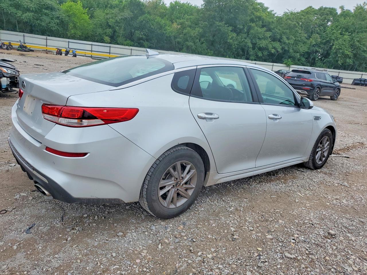 2020 Kia Optima Lx - Фото 3