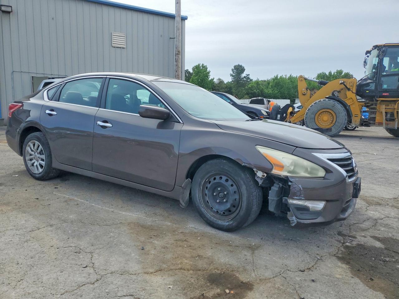 2013 Nissan Altima 2.5 - Image 4