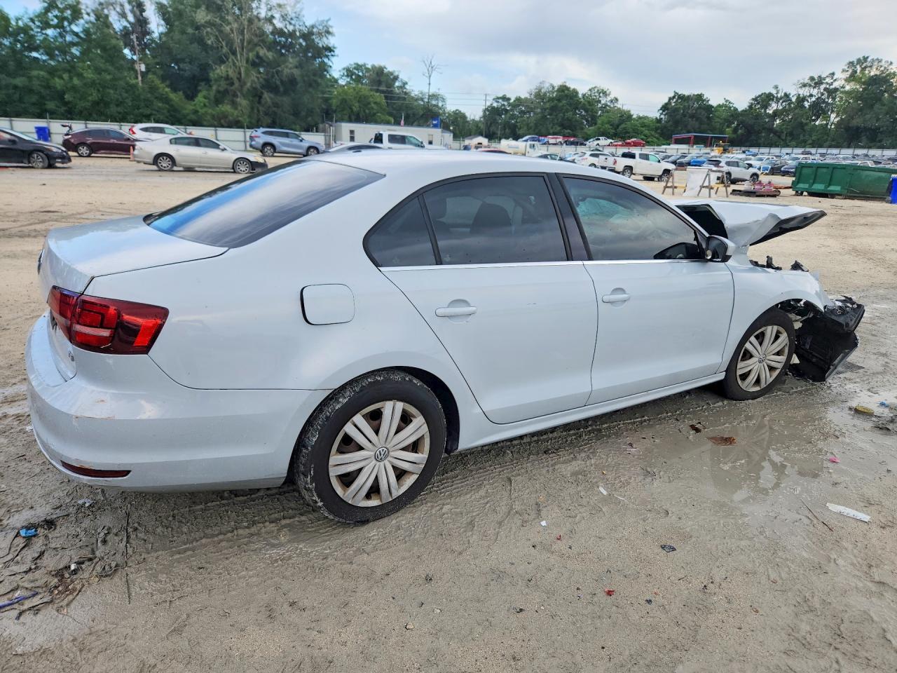 2017 Volkswagen Jetta S - Image 3