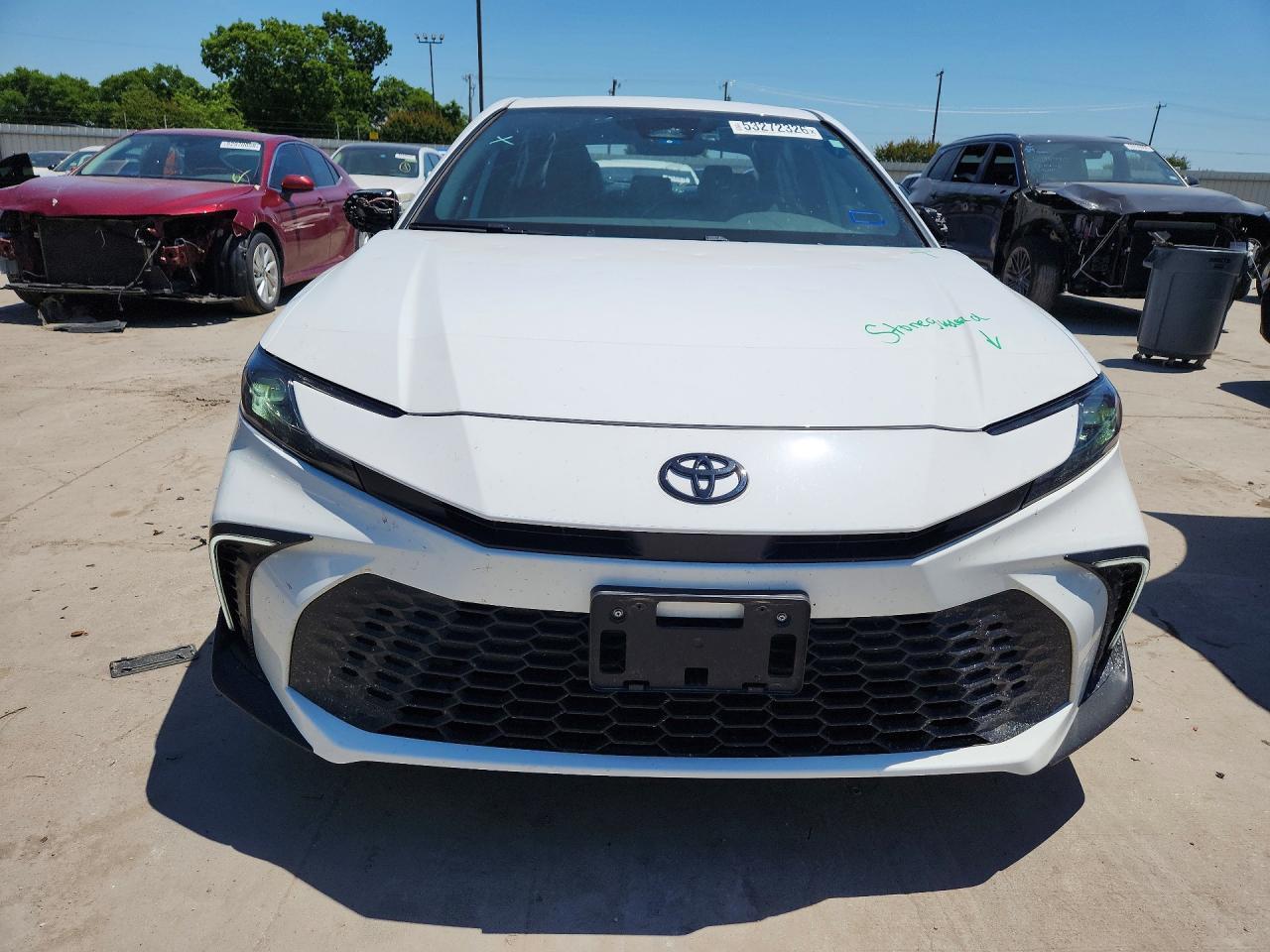 2025 Toyota Camry Se - Image 5