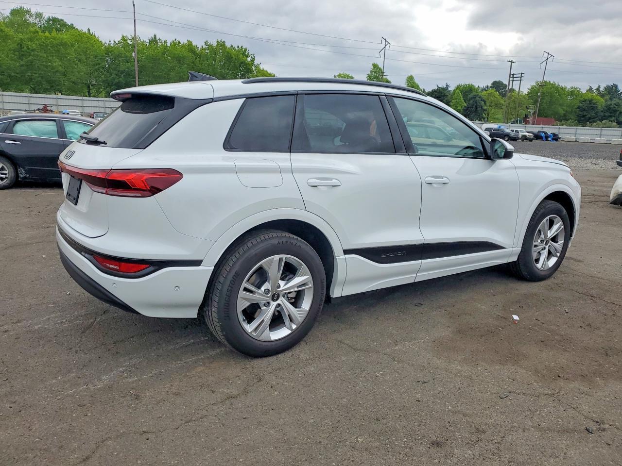 2025 Audi Q6 E-Tron Premium - Image 3