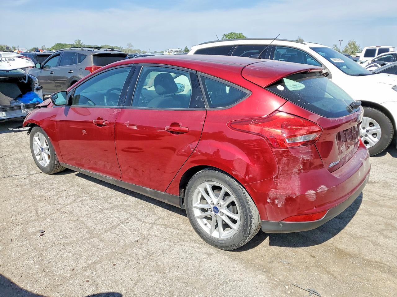 2016 Ford Focus Se - Image 2