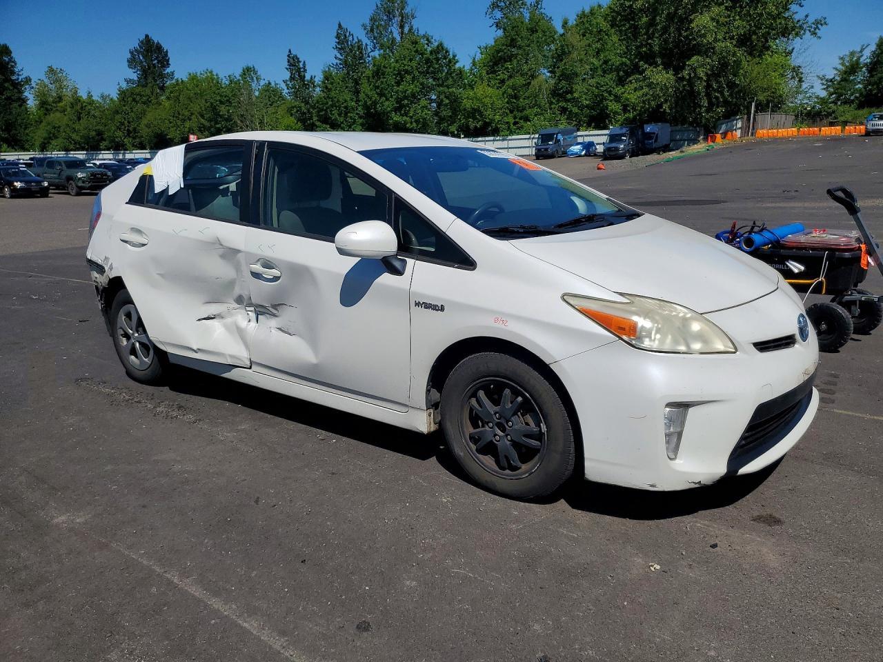 2013 Toyota Prius Three - Фото 4