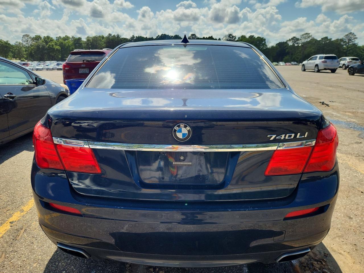 2011 BMW 740 Li - Image 6