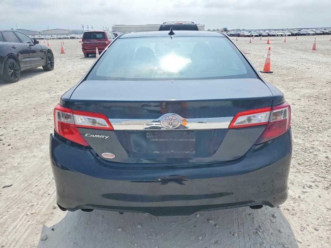 2012 Toyota Camry Xle V6 - Фото 6