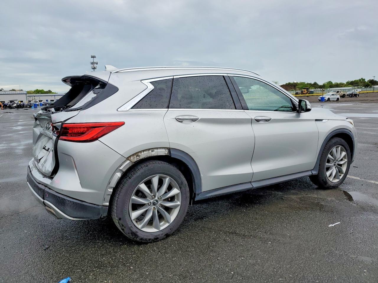 2019 Infiniti Qx50 Luxe - Image 3