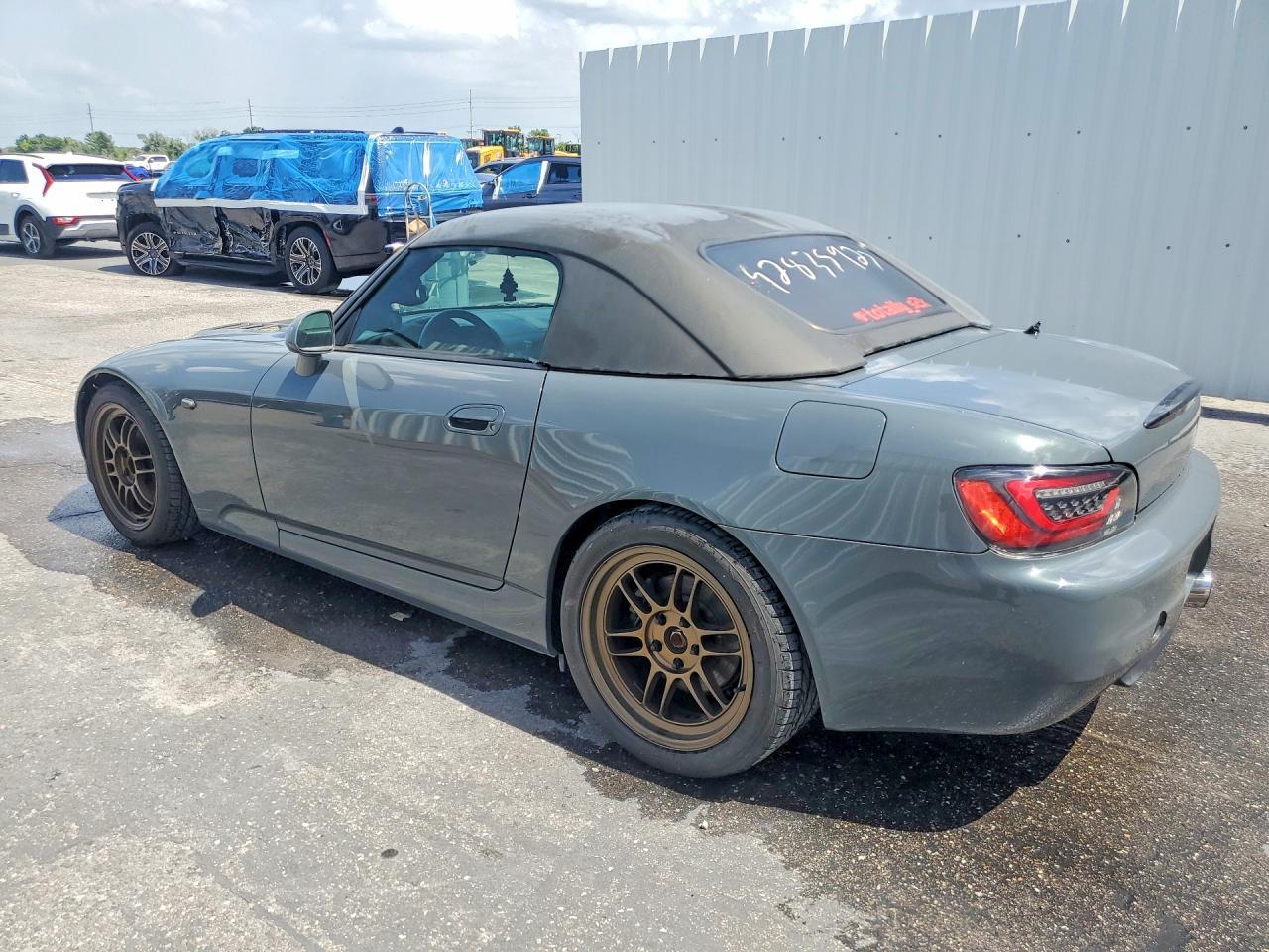 2001 Honda S2000 - Фото 2