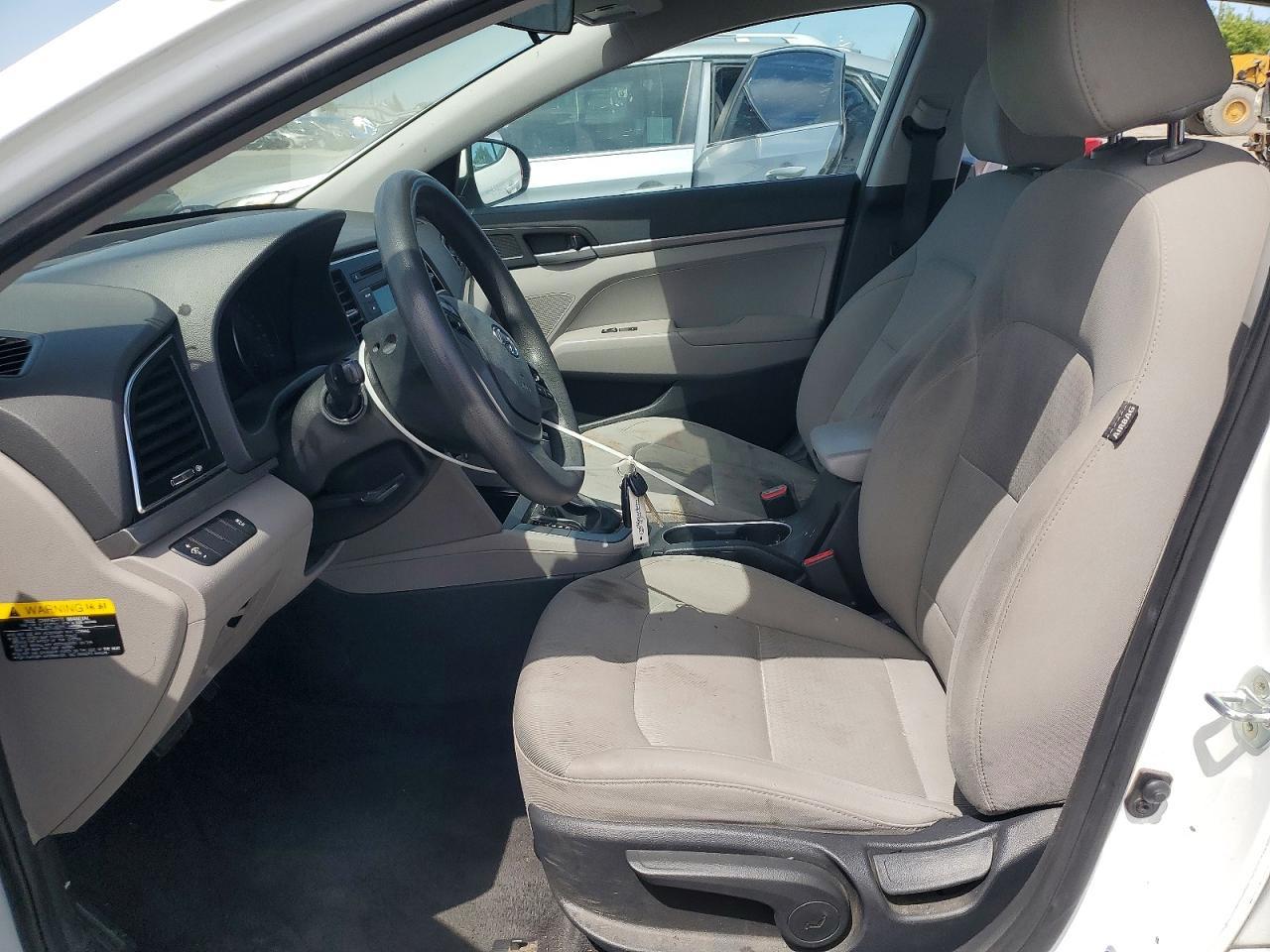 2017 Hyundai Elantra Se - Image 7