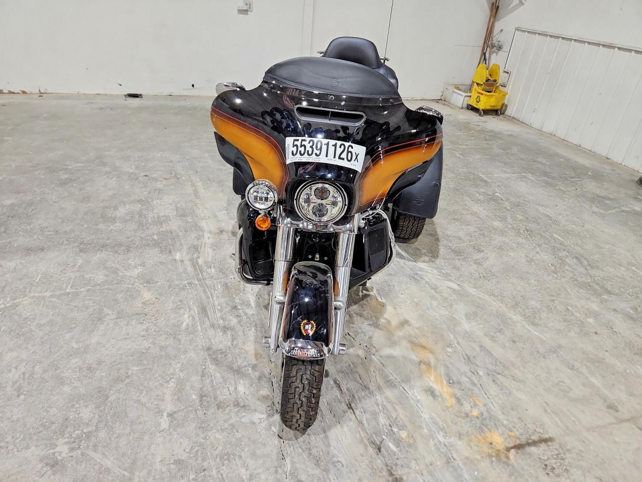 2024 Harley-Davidson Flhtcutg - Image 2