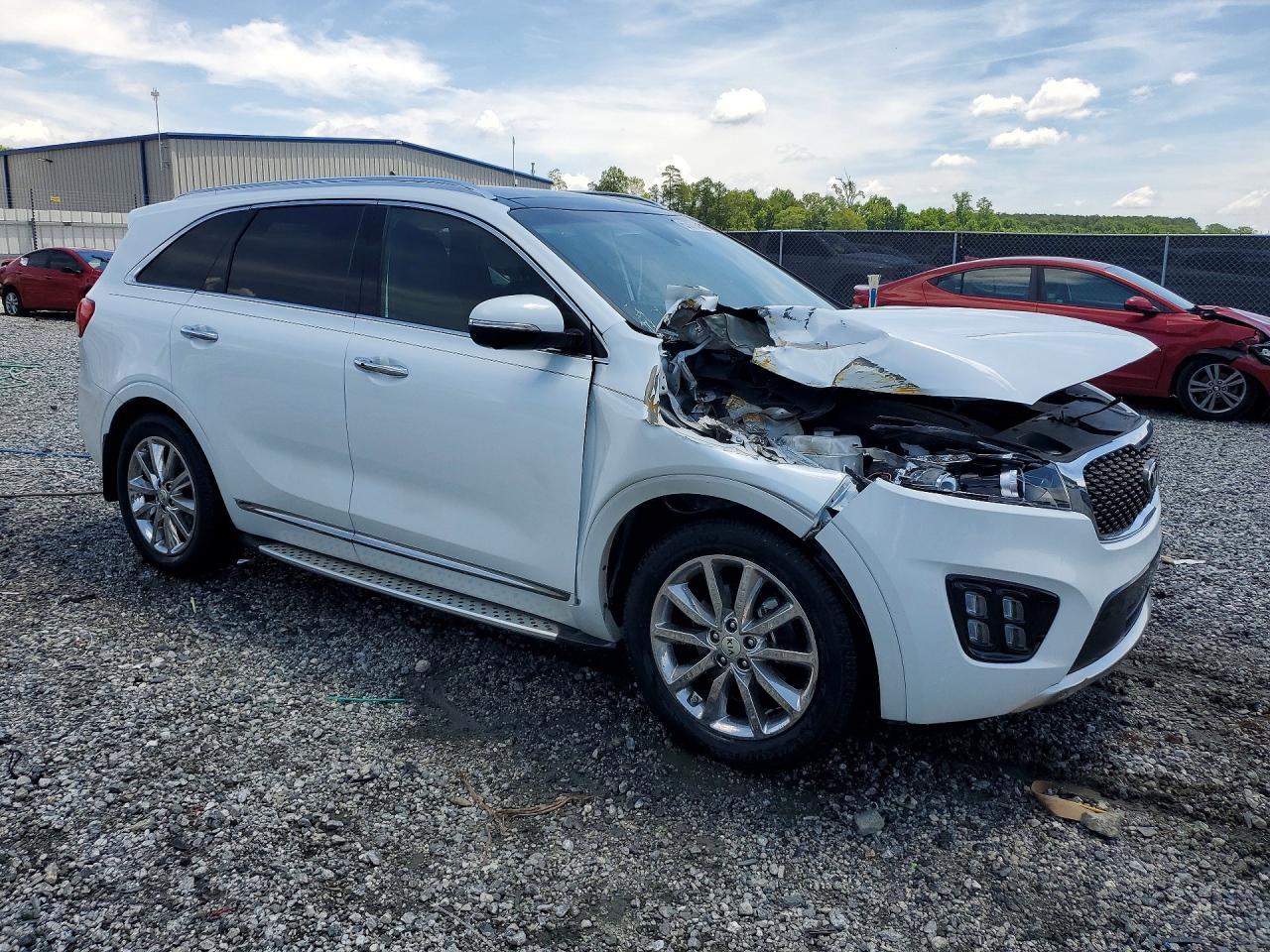 2016 Kia Sorento - Image 4