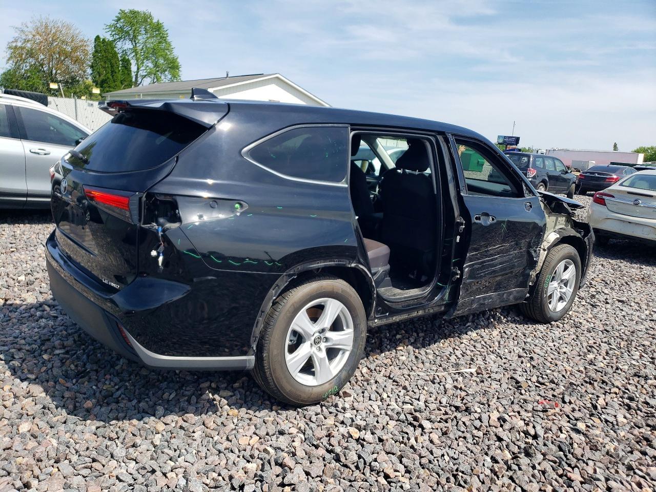 2021 Toyota Highlander Le - Фото 3