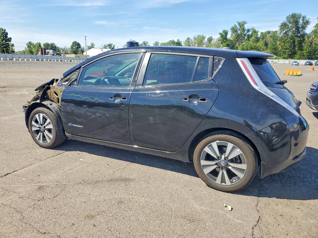 2016 Nissan Leaf Sv - Image 2