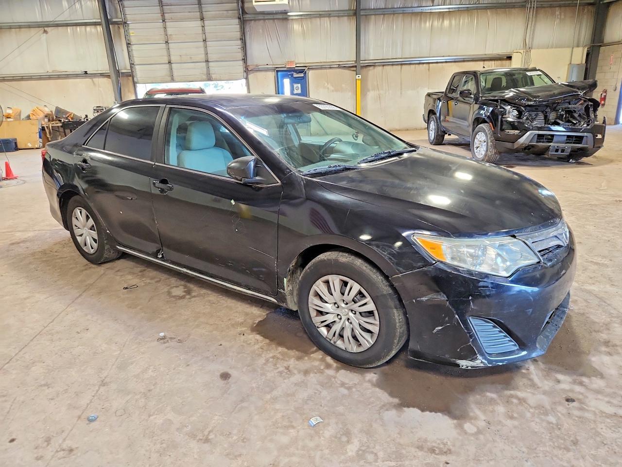 2013 Toyota Camry Le - Image 4