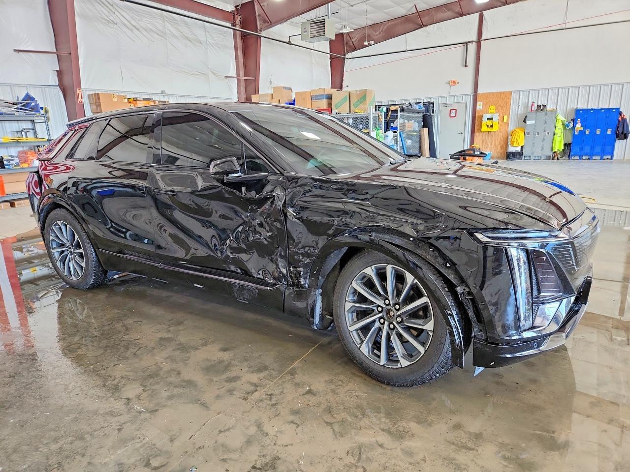 2024 Cadillac Lyriq Sport - Image 4
