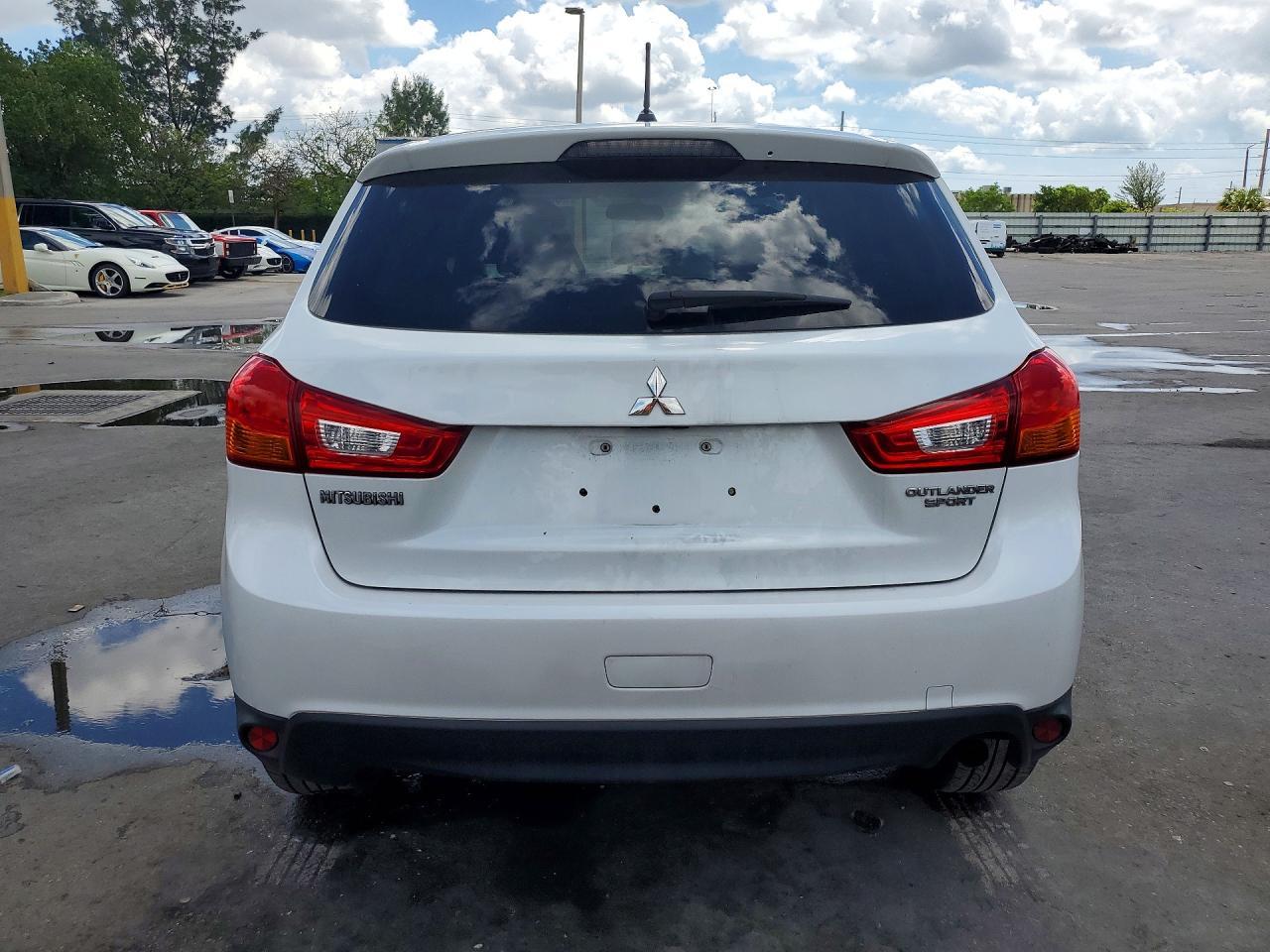 2015 Mitsubishi Outlander Sport Es - Image 6