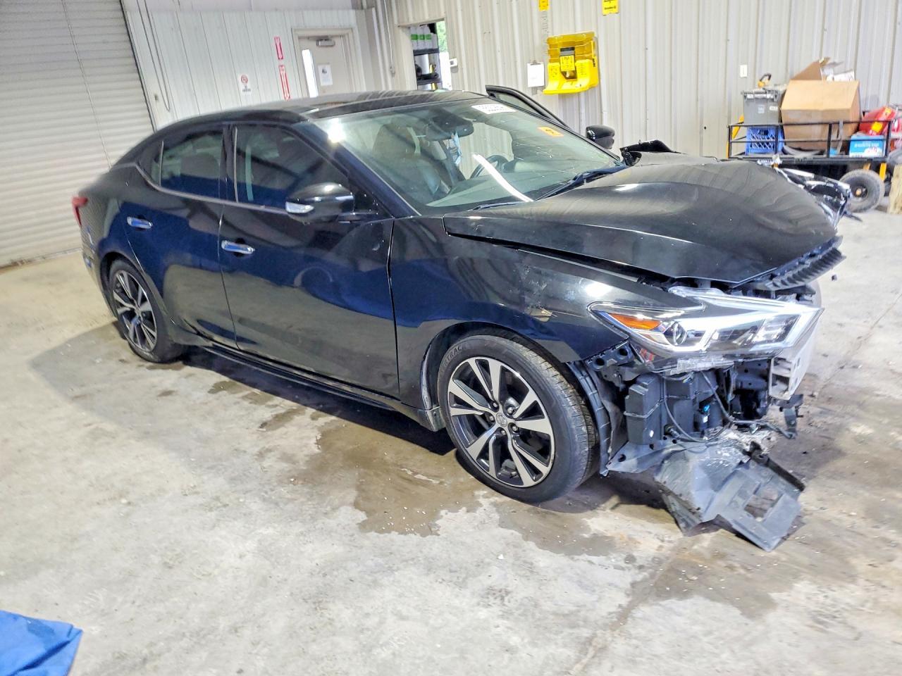 2016 Nissan Maxima - Image 4