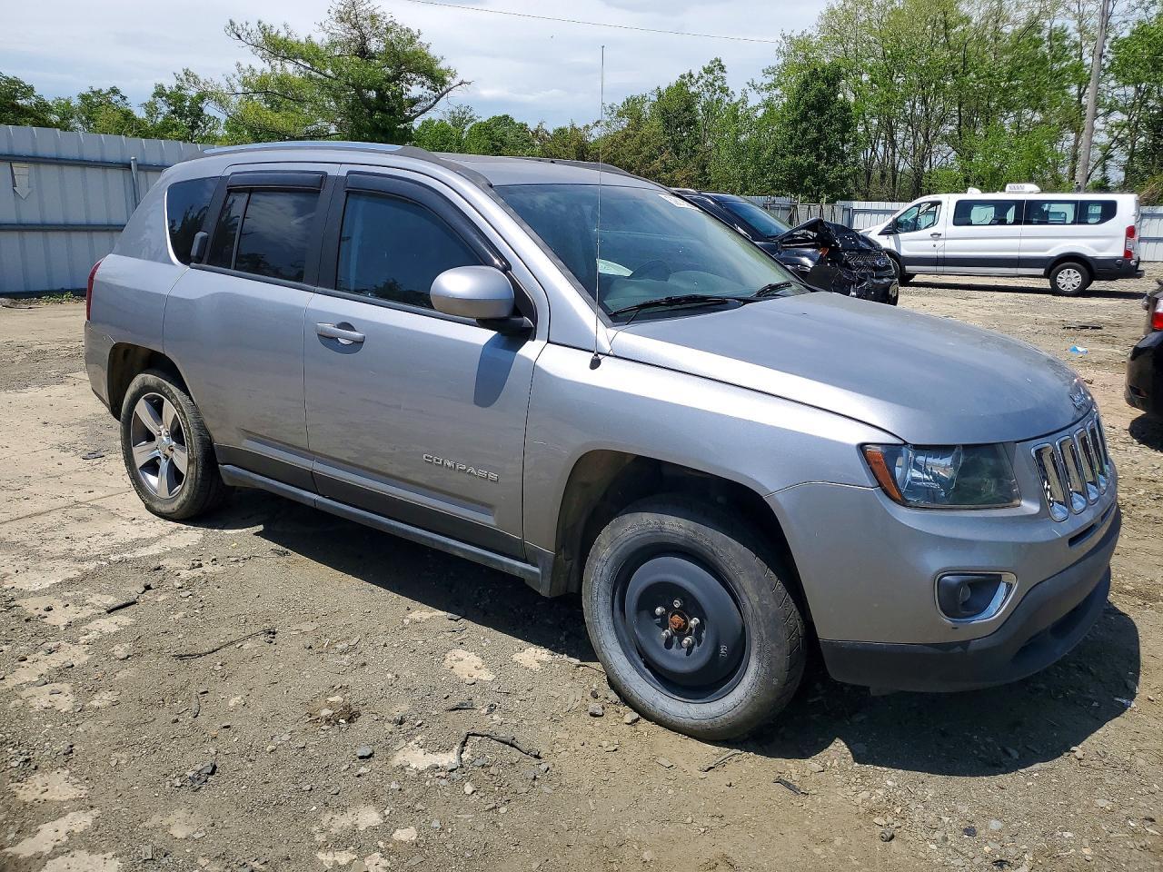 2017 Jeep Compass Latitude - Фото 4