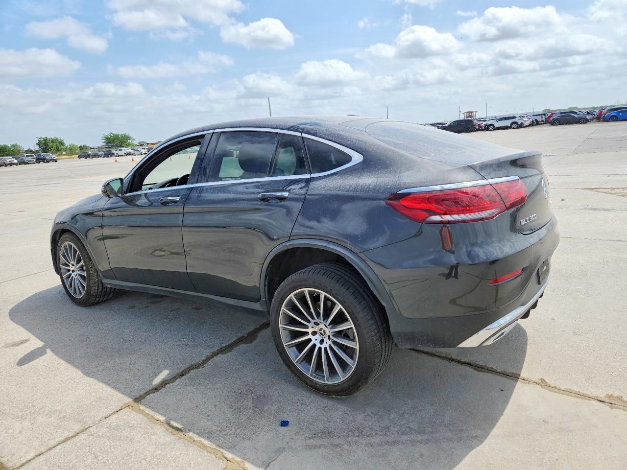 2020 Mercedes-Benz Glc Coupe 300 4Matic - Фото 2