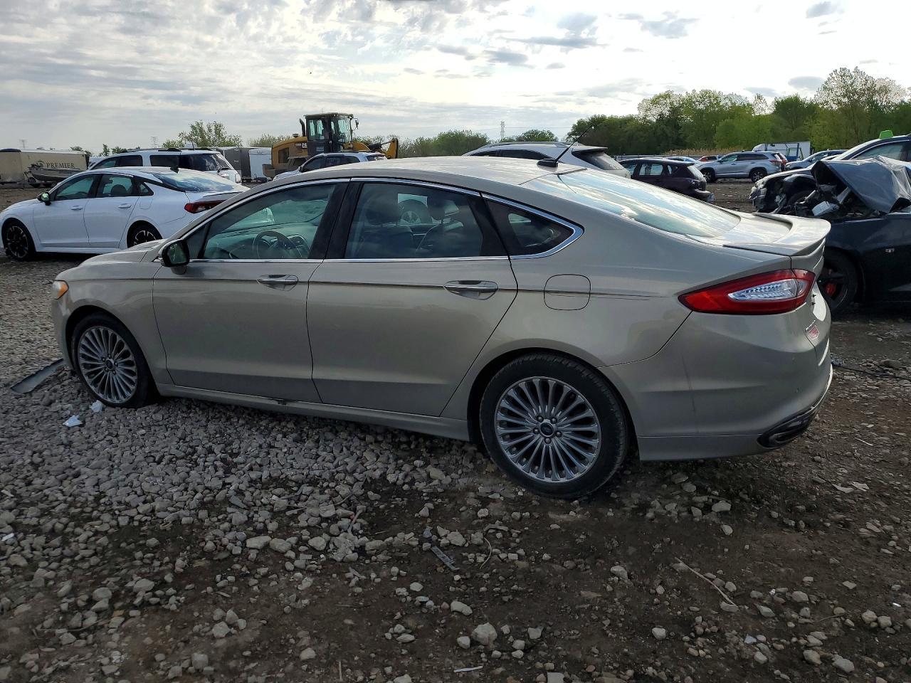 2016 Ford Fusion Titanium - Фото 2