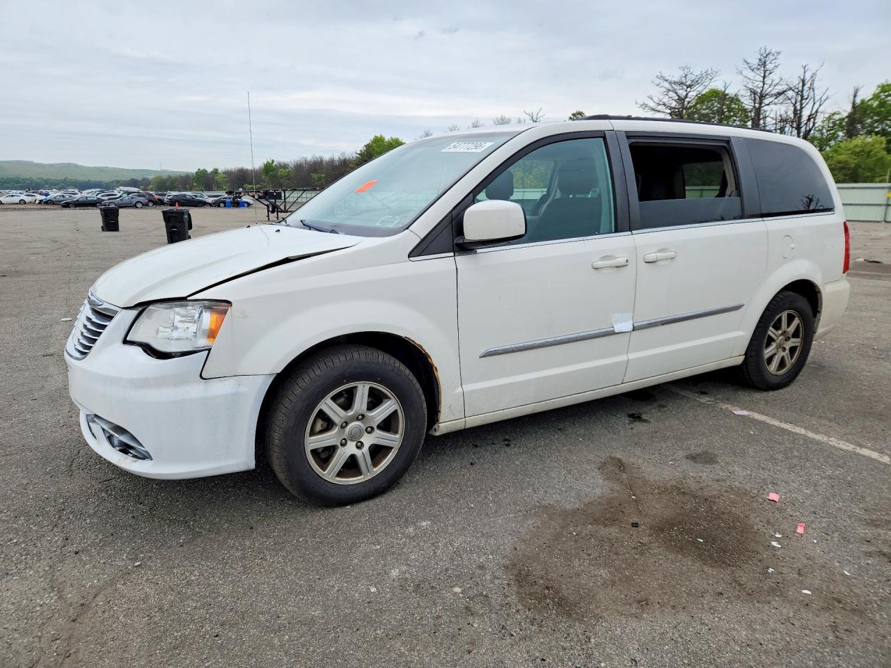 2011 Chrysler Town & Country Touring