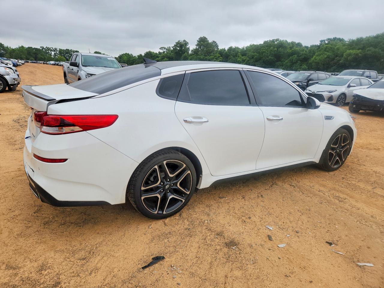 2020 Kia Optima Lx - Image 3