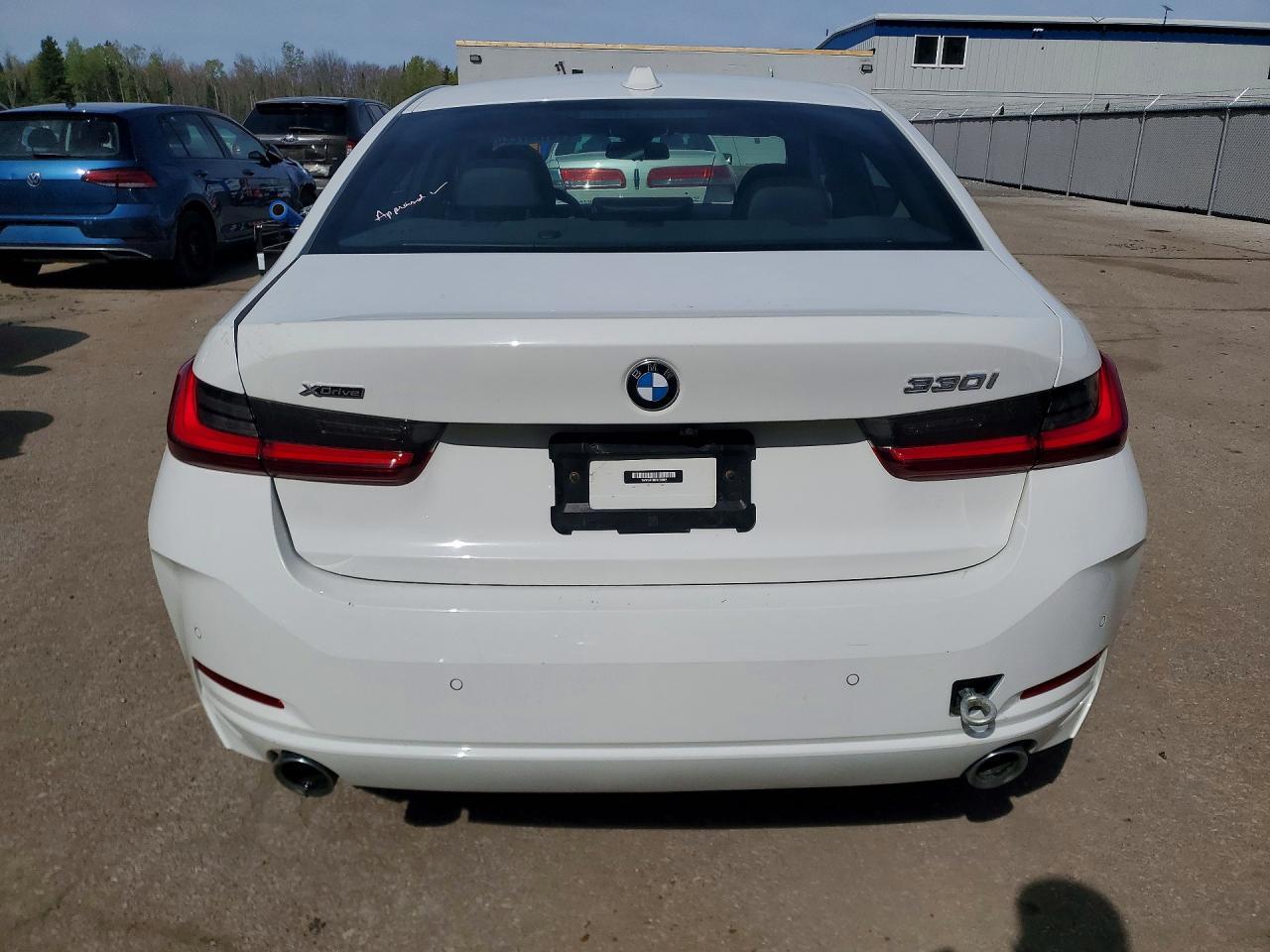 2023 BMW 330Xi - Image 6