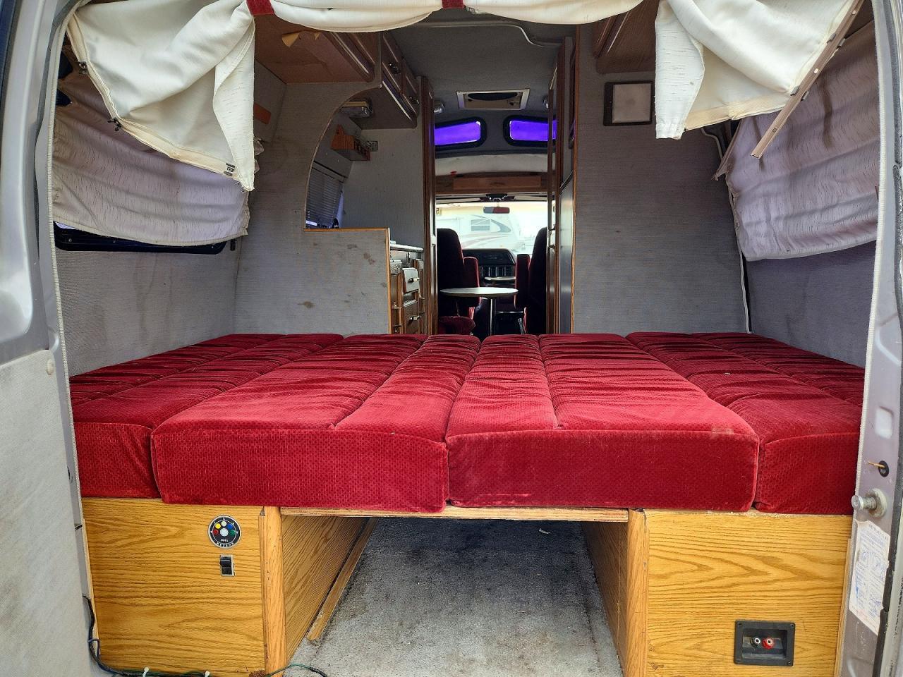 1989 Dodge Ram Van B250 - Фото 6