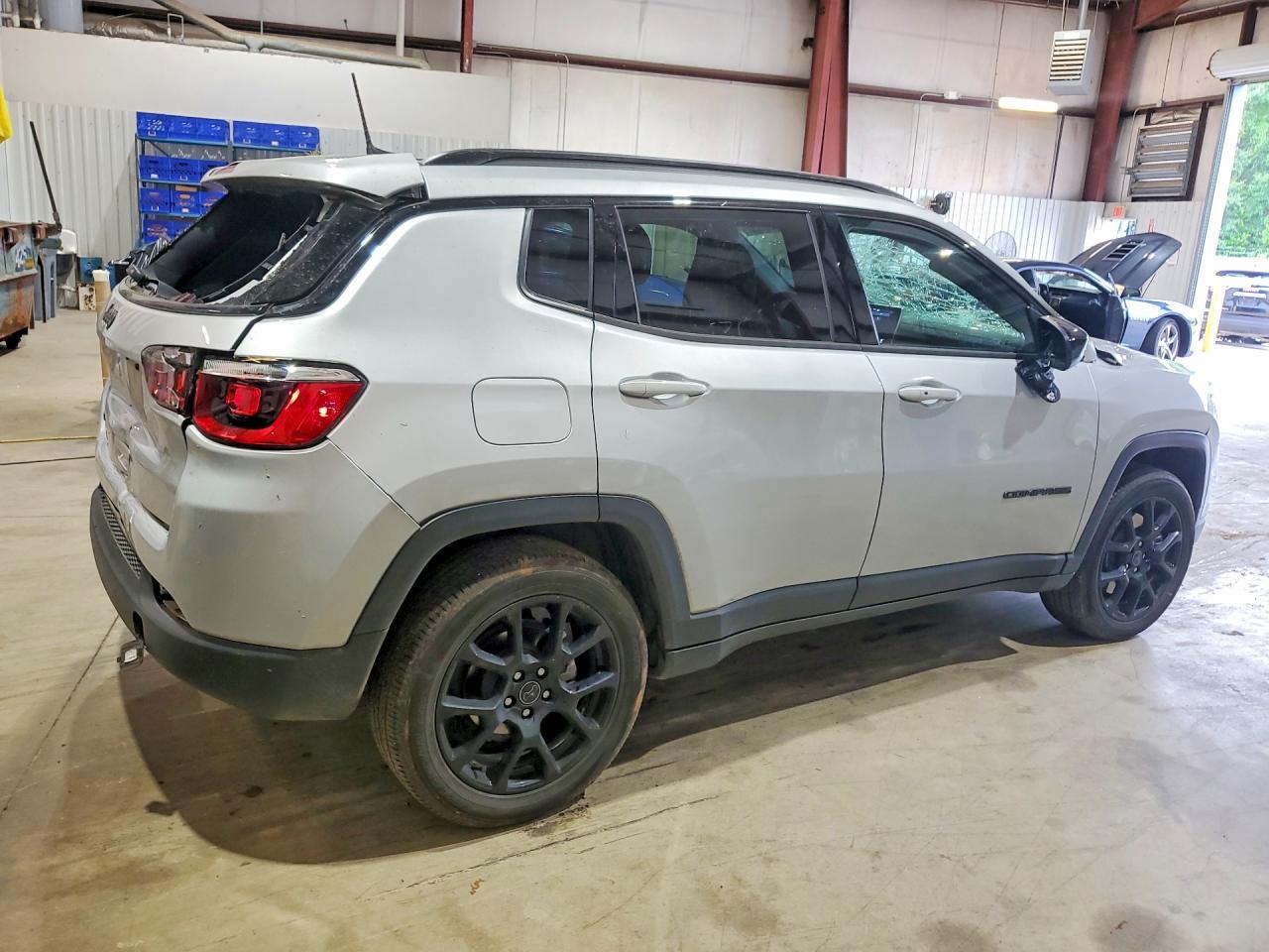 2026 Jeep Compass - Фото 3