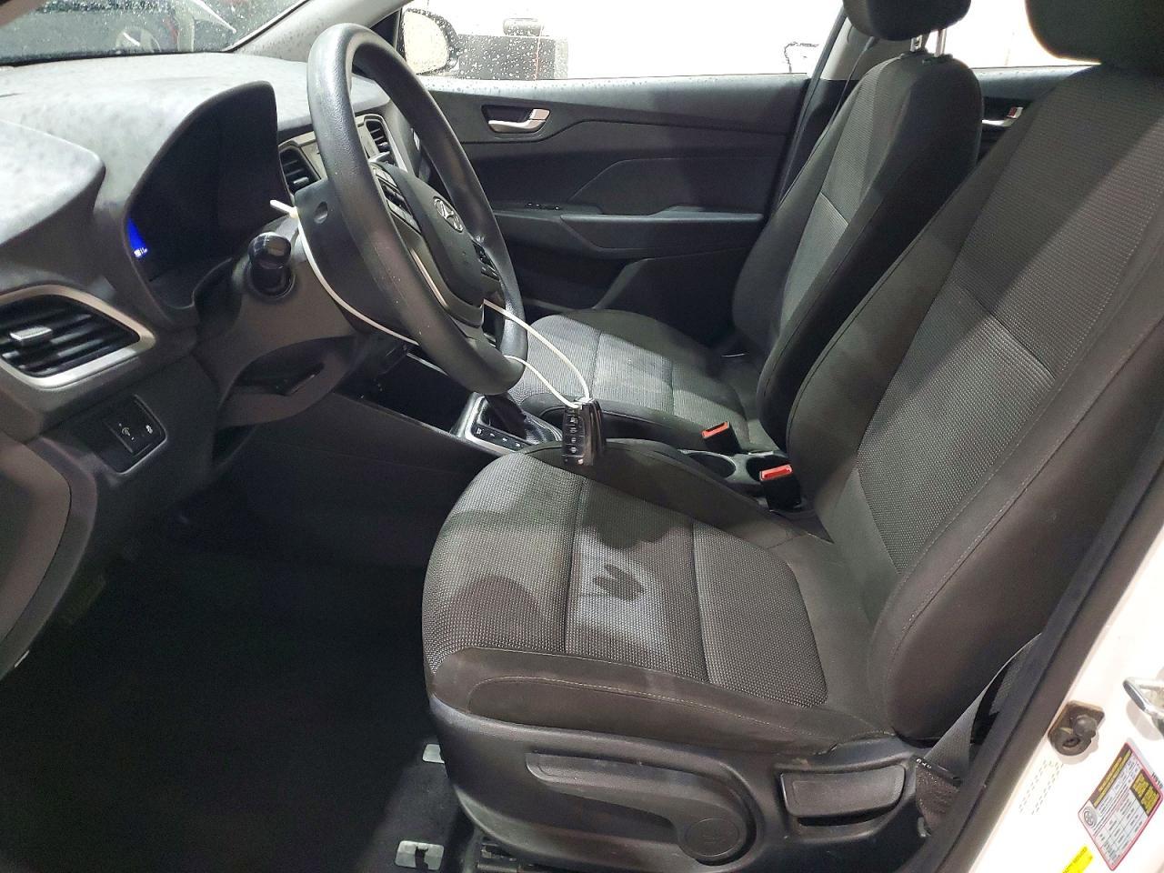 2022 Hyundai Accent Se - Фото 7