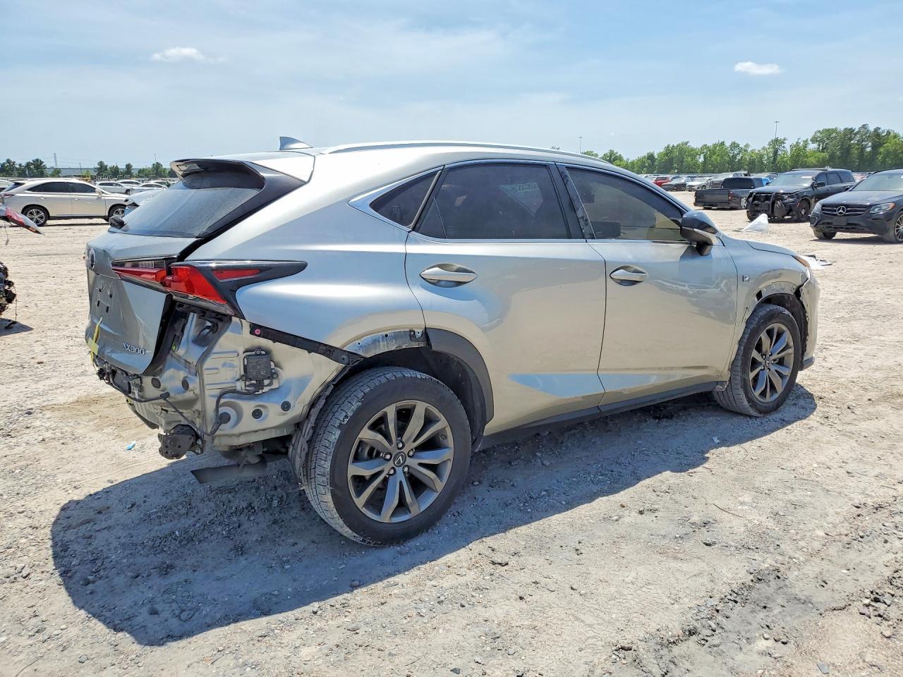 2021 Lexus Nx 300 F Sport - Image 3