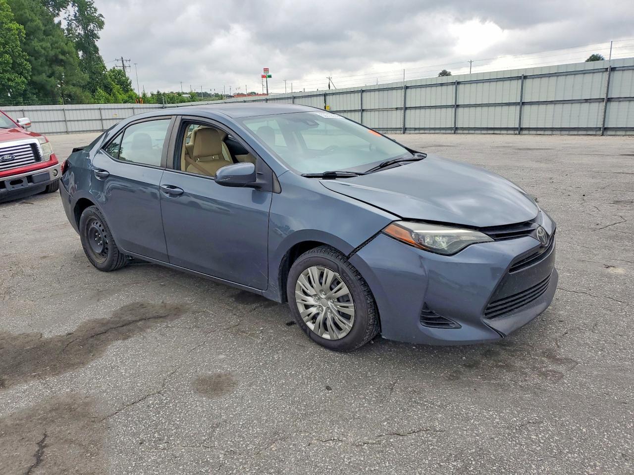 2017 Toyota Corolla Le - Фото 4