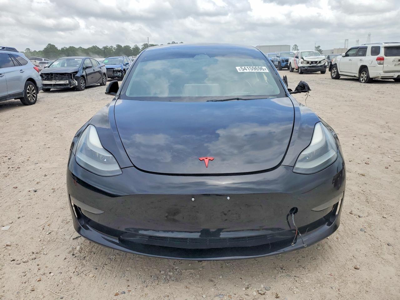 2023 Tesla Model 3 - Фото 5